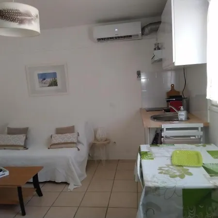 Neuf Climatise Proche D'agde Lägenhet *